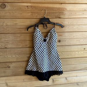 Kenneth Cole Reaction Onepiece Swim Dress. Black White Polka Dot. Size L.